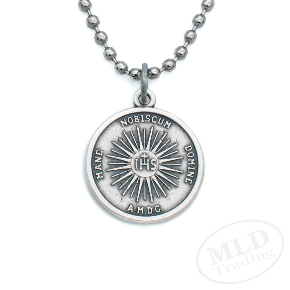 Holy Face of Jesus Medal Necklace – Italian Silver-Plated Catholic Pendant