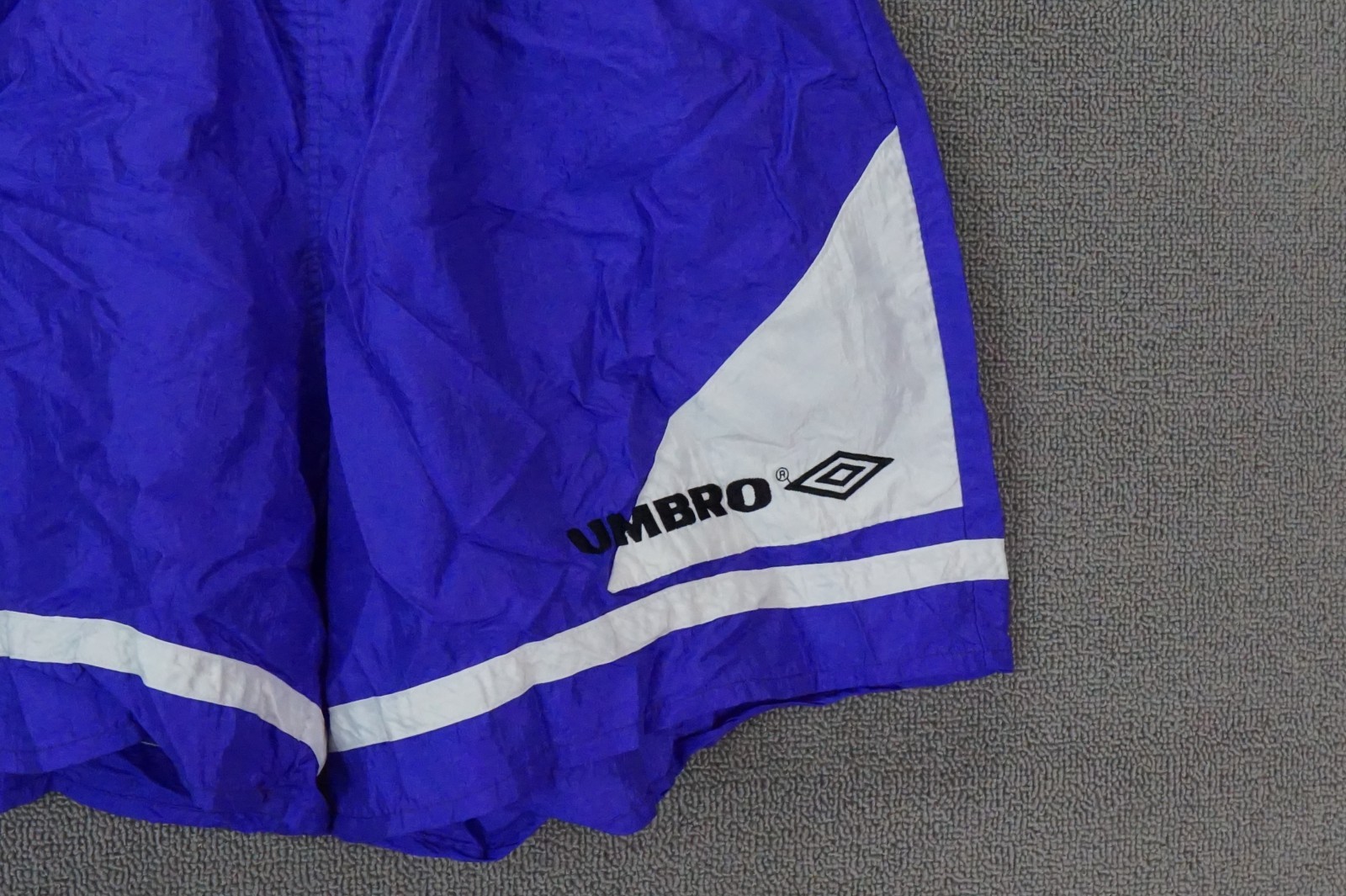 Vintage Umbro Men's Soccer Shorts Nylon Purple Size Large