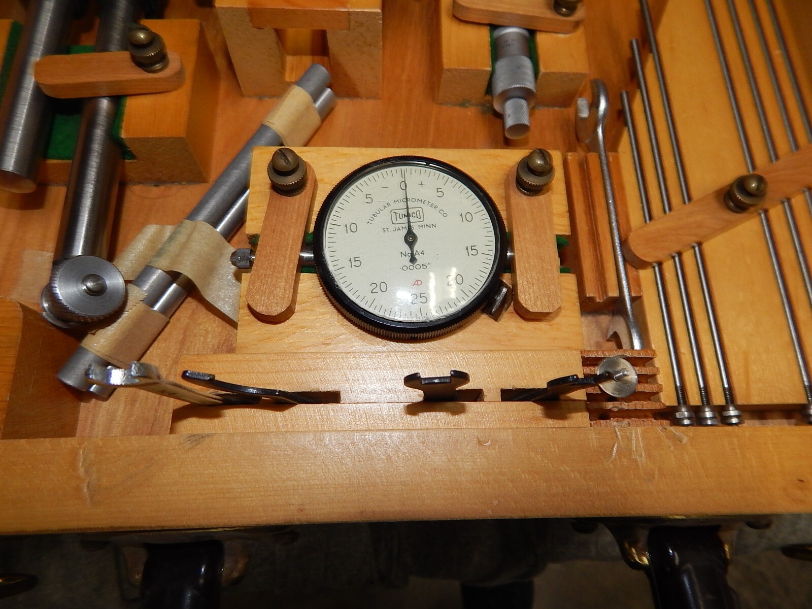 Machinists Tool set with Micrometer, levels and other tools Special purpose ????