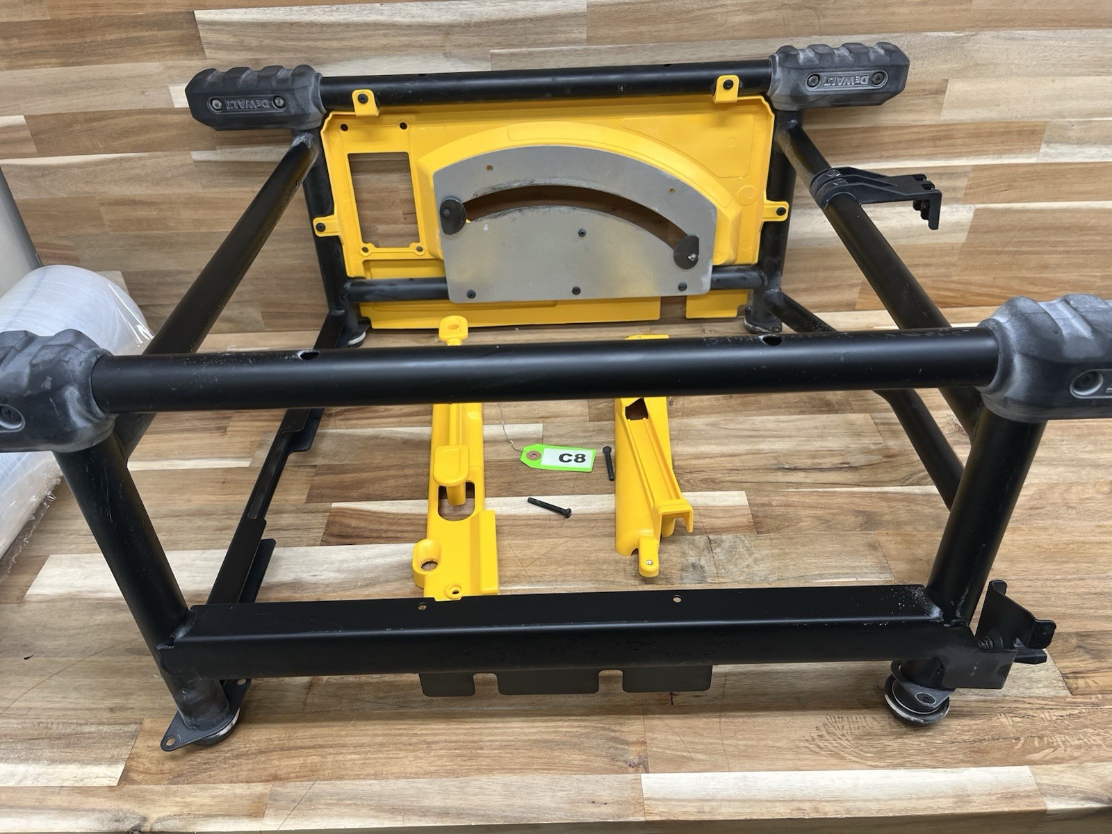 DEWALT DWE7491RS 10 in Jobsite Table Saw PARTS - FRAME ONLY P5-1`7
