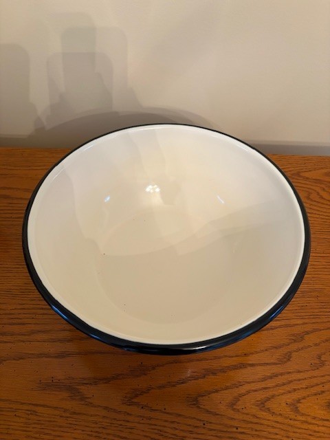 Vintage Ivory Enamel Mixing Bowl with Black Rim