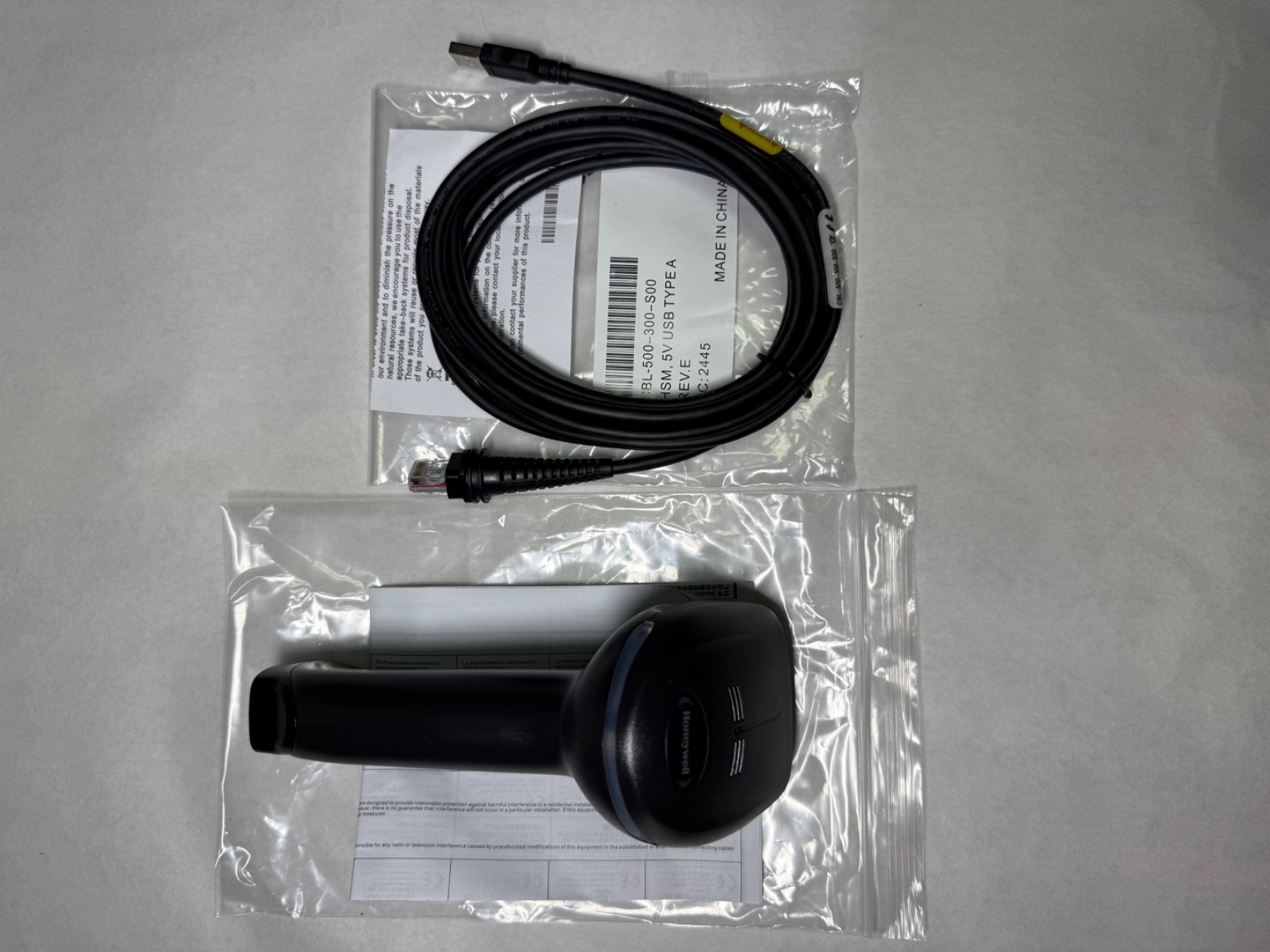 Honeywell 1950GSR-2USB-N 2D Barcode Scanner with USB Cable Black