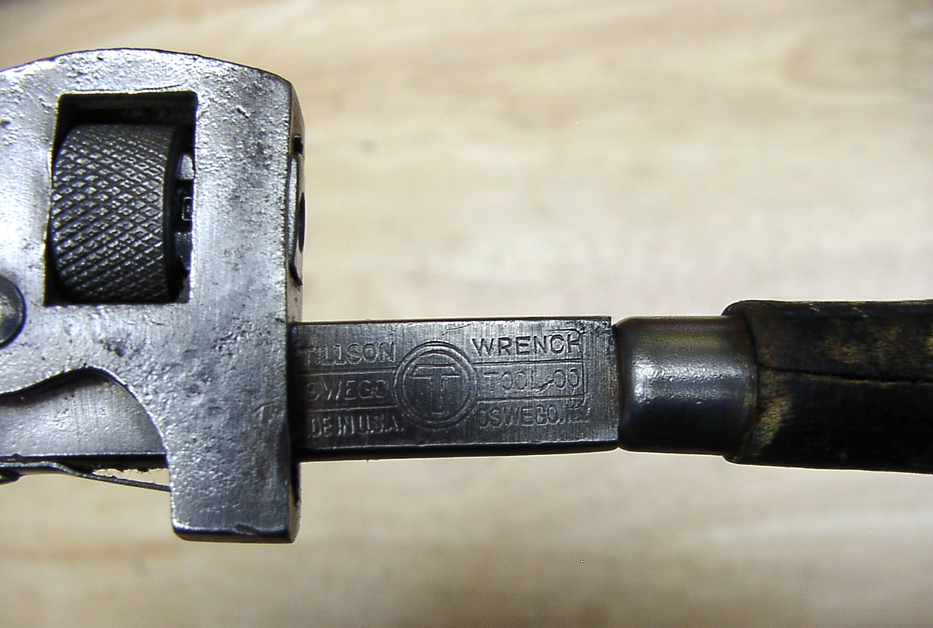 Antique Oswego Tool Co Round Wood Handle 8" Stillson Pipe Wrench,Good,L@@K READ