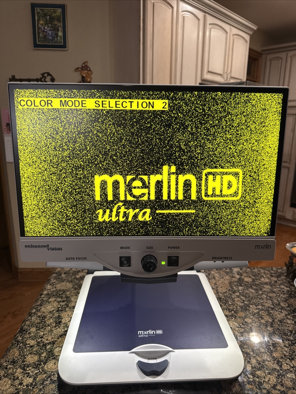 Enhanced Vision Merlin Ultra 1080 HD 22" Video Magnifier MR2UE22A w/Remote/Inst