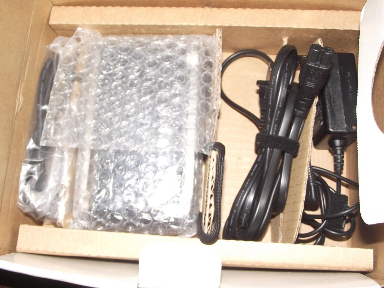 EPSON MULTIMEDIA VIEWER P-3000 PORTABLE STORAGE AND BACK UP