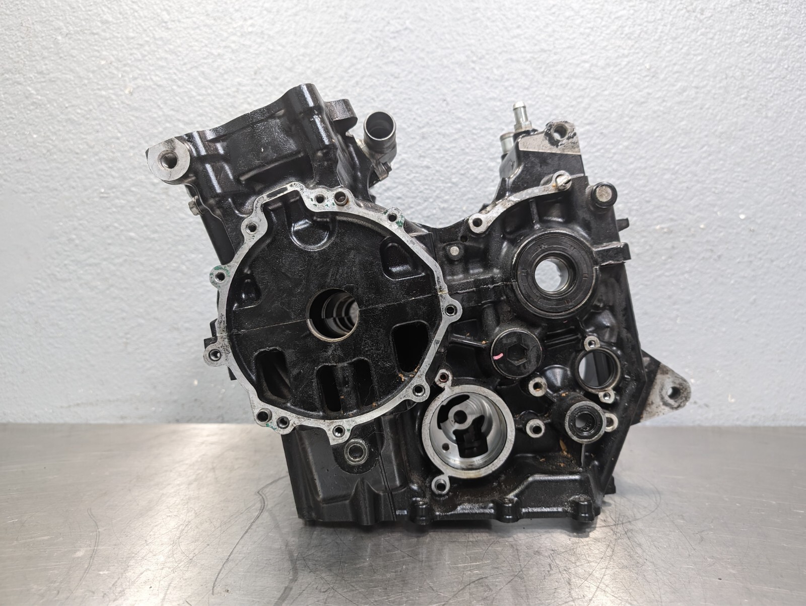 2009-2012 Kawasaki Ninja ZX6R OEM Engine Case Cases Block Crank - 14001-0159