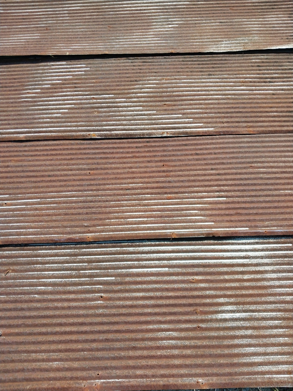 (30 sq.ft.) 5 pcs 3' x 2' RECLAIMED CORRUGATED BARN ROOFING TIN