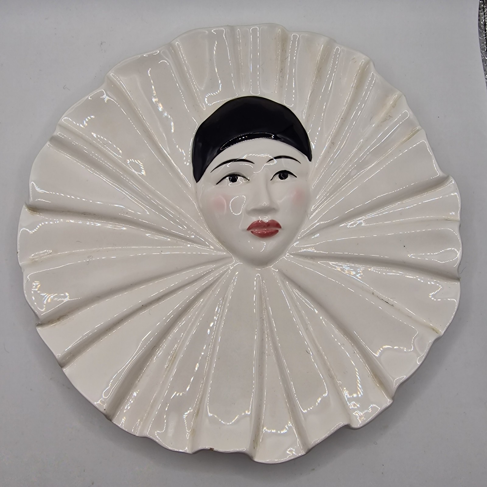 Vintage Tastesetter Sigma Pierrot Clown Face Plates Pair 80s Japan Mime Art Deco