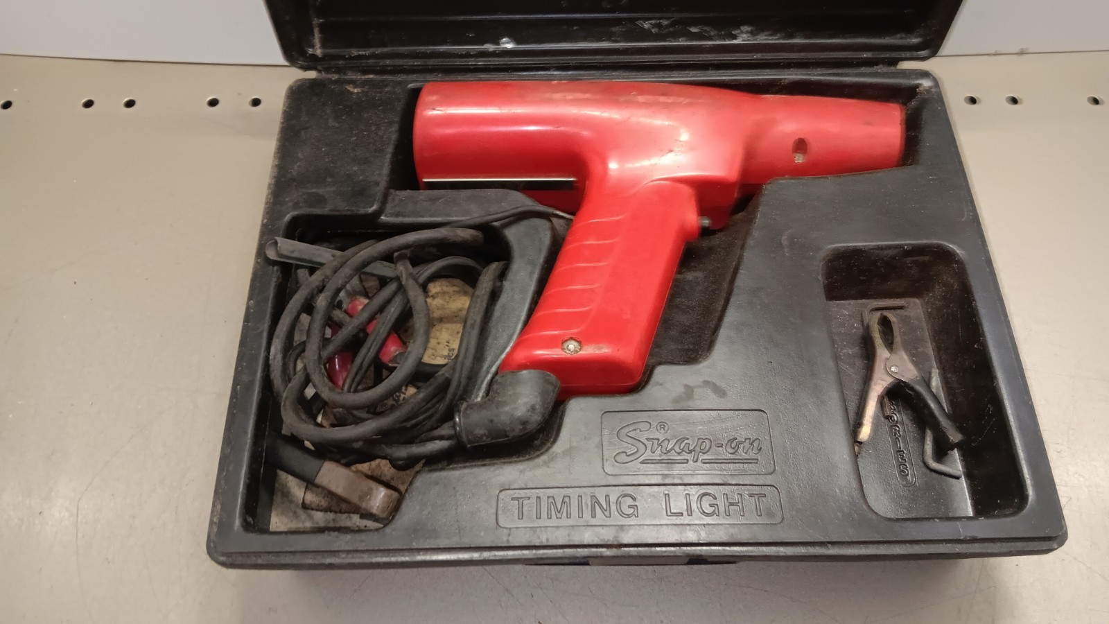 Vintage Snap-On MT-215B Timing Light With Case.