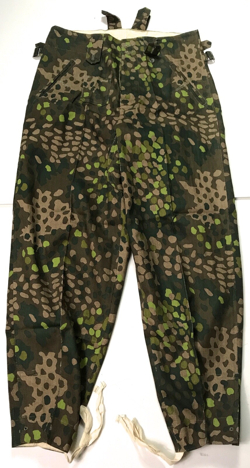 WWII GERMAN WAFFEN DOT 44 CAMO FIELD TROUSERS- SIZE 3 34-36 WAIST