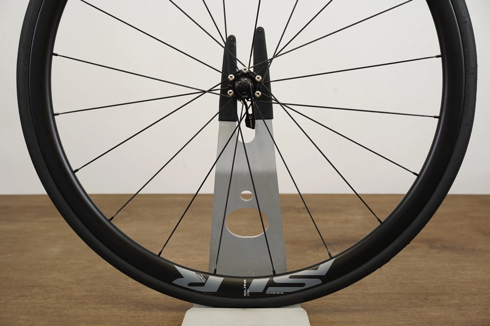 Giant SLR 0 Carbon Tubeless Clincher Disc Wheelset Shimano/SRAM 11 Speed