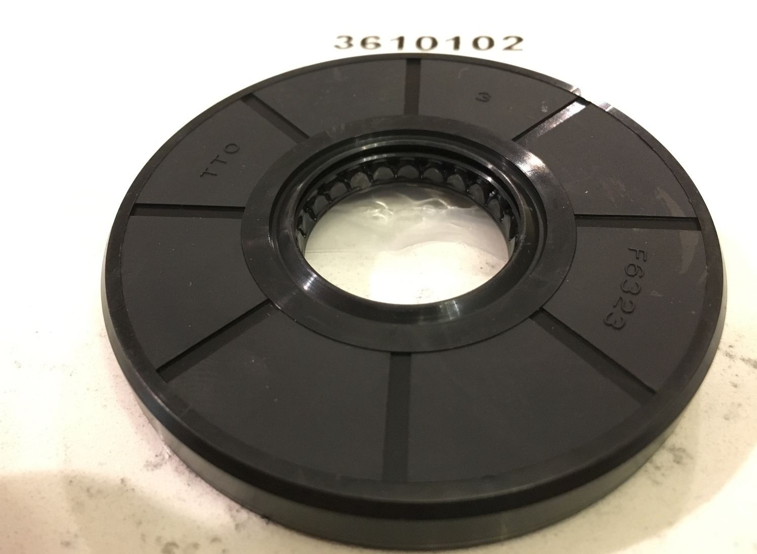 05-09 POLARIS RANGER 700 & 500 -NEW  REAR DIFFERENTIAL PINION SEAL GEARCASE s8