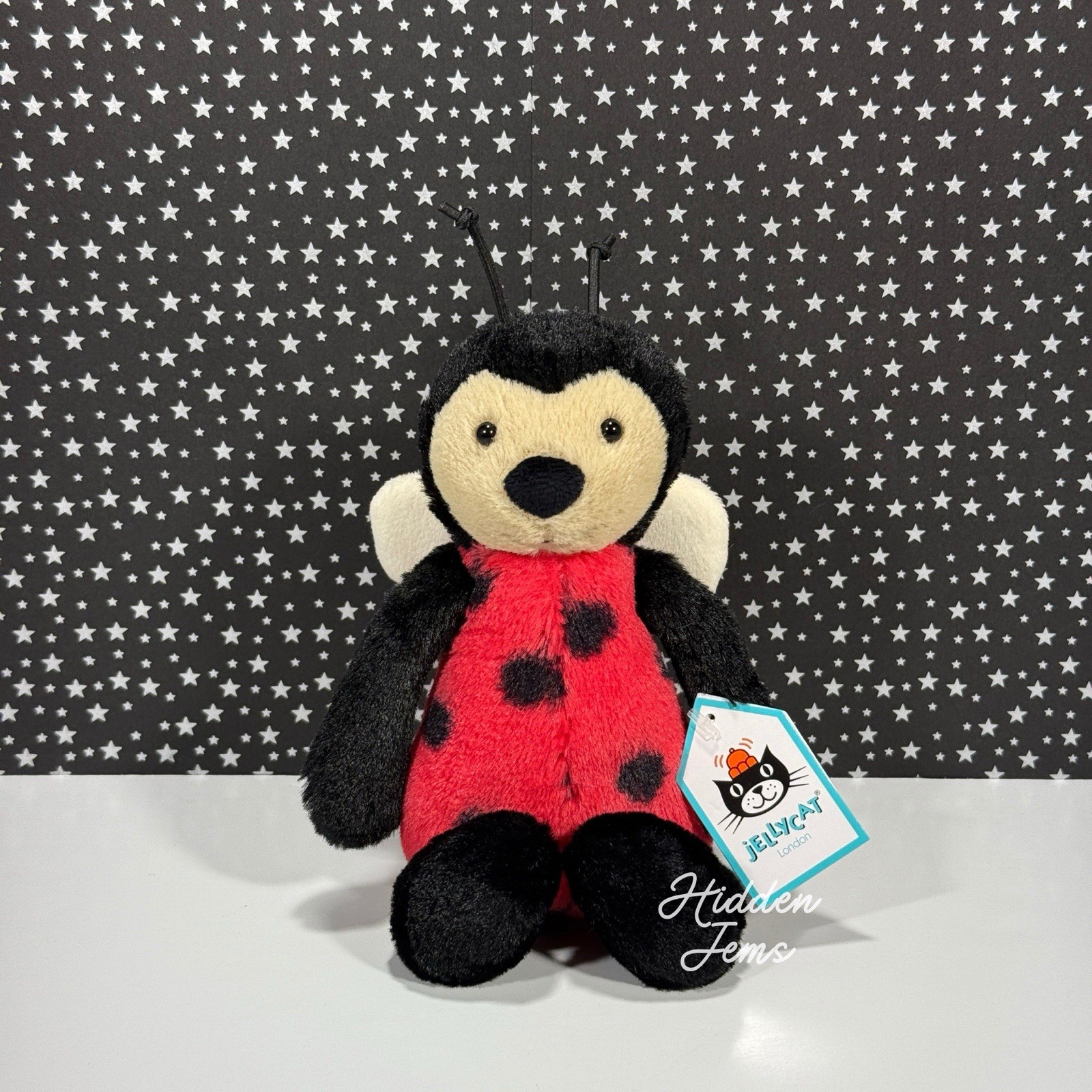 AUTHENTIC❣️Jellycat Small Bashful Ladybug - nwt, retired- SHIPS SAME DAY
