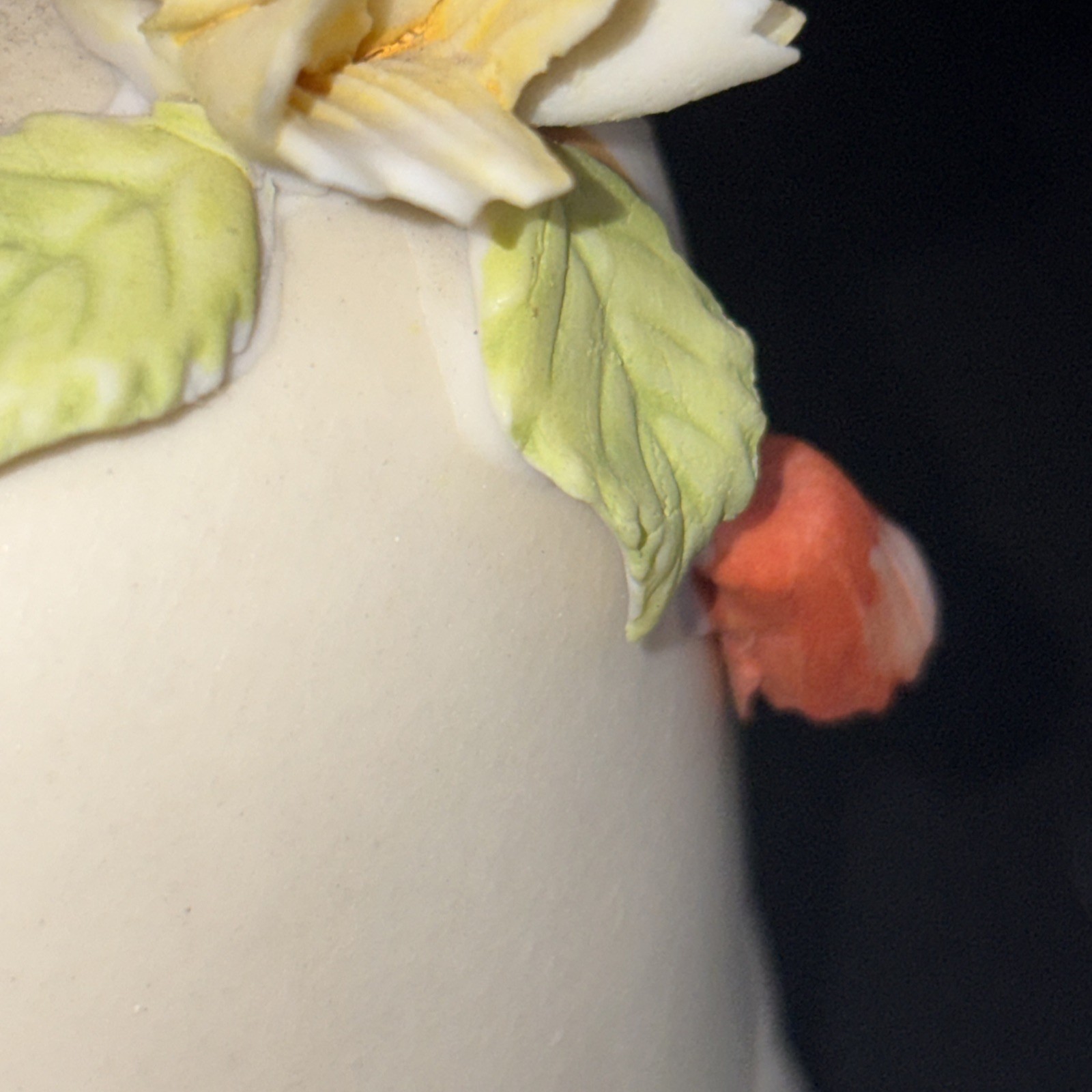 Vintage Arnart Copodimonte Style Mission Bell Off-White Porcelain Flowers MINT