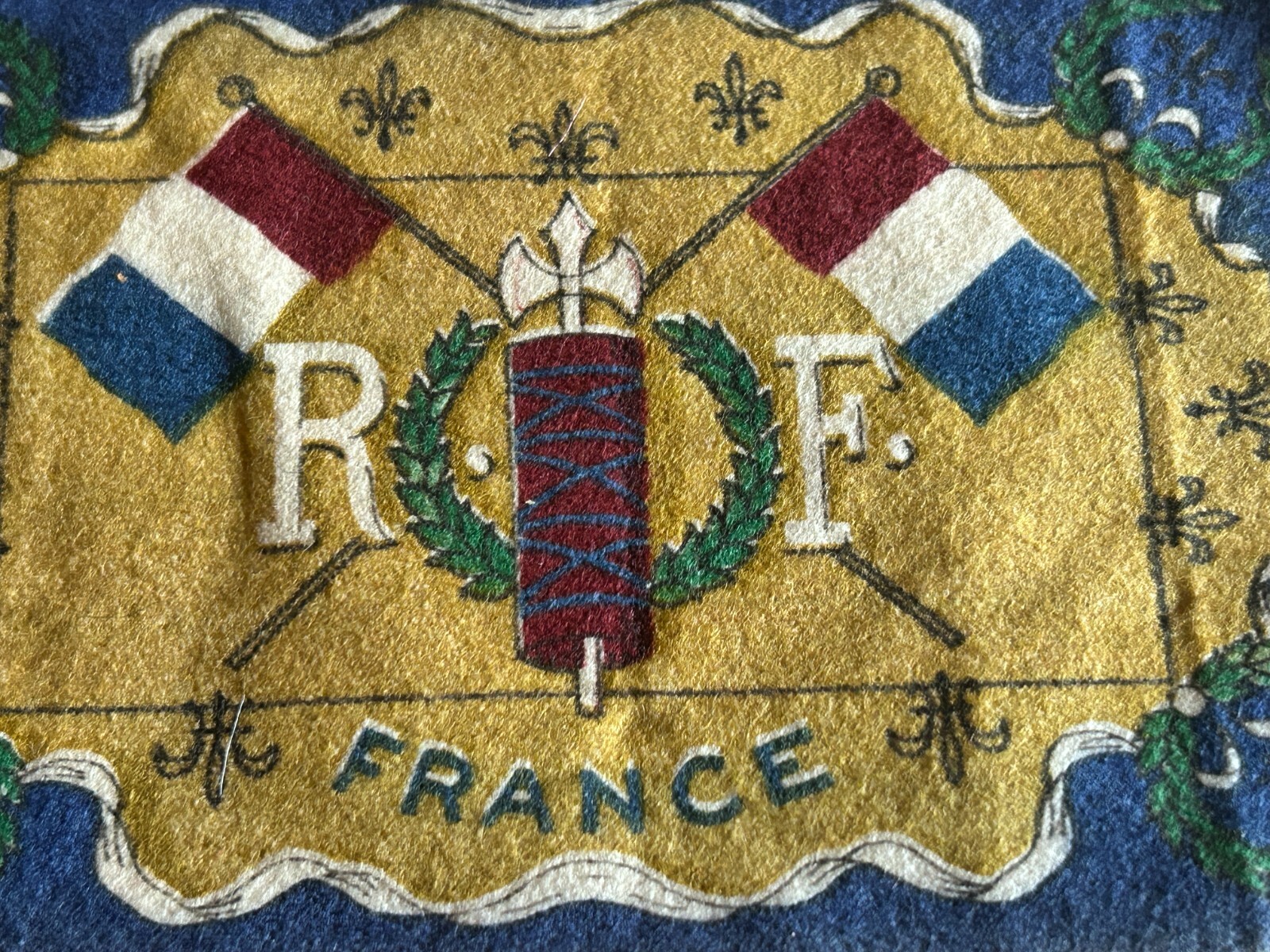 France Tobacco Cigar Felt Battle Axe Crossed Flags R.F. Early 1900s 4.75x7.25