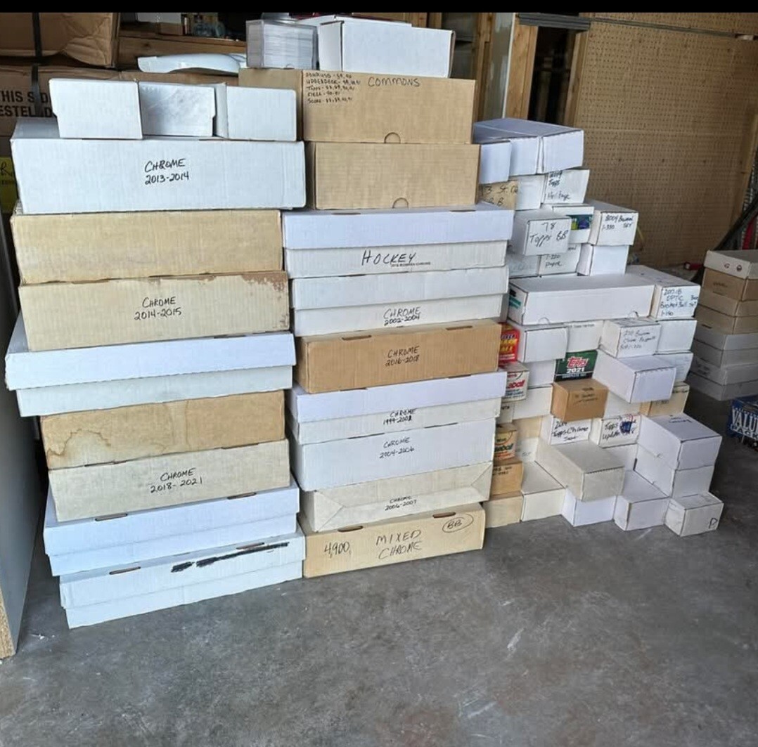 ESTATE Storage unit MLB 500 Ct Card Box , Stars Rookies , Commons & More Look