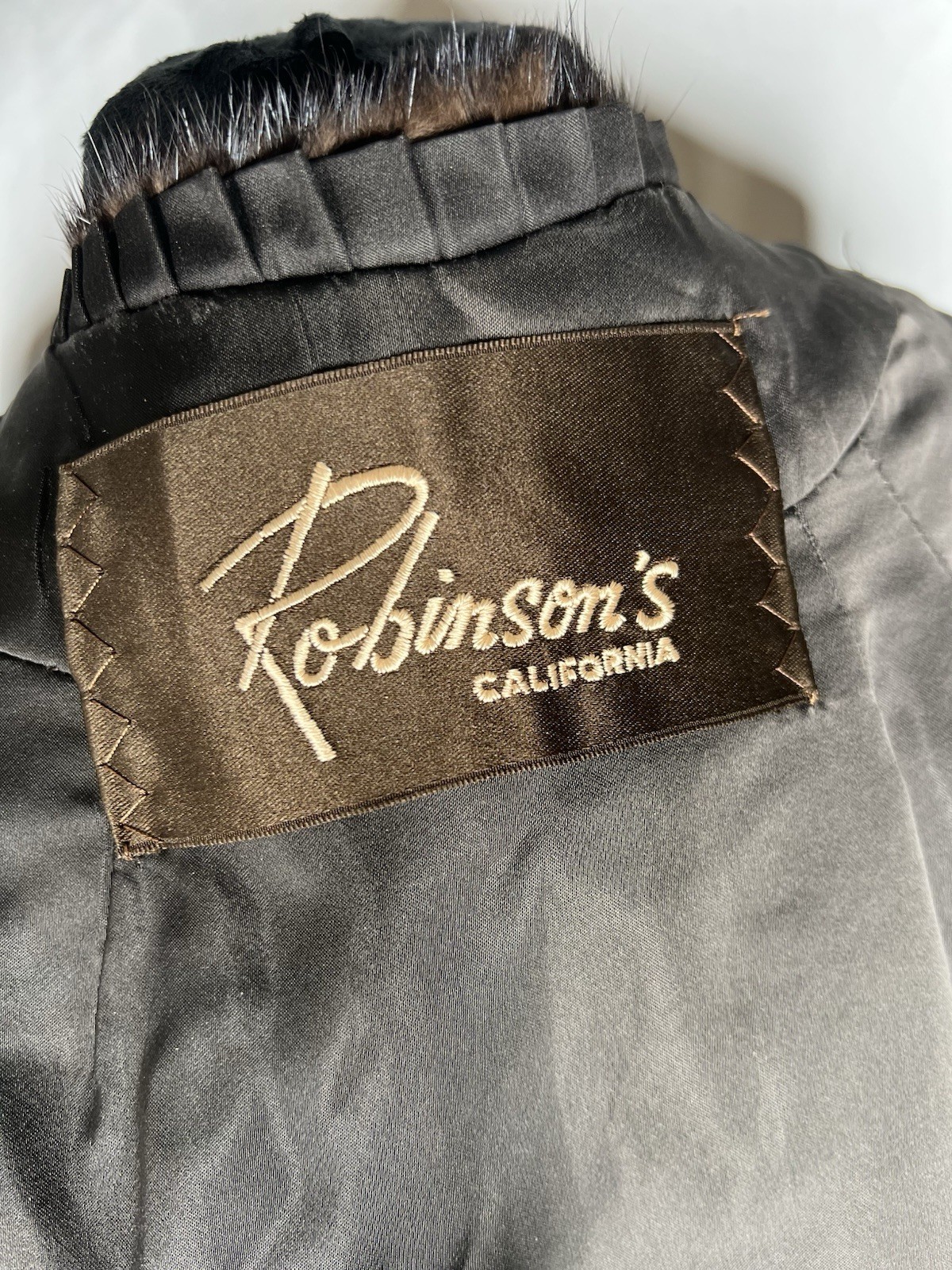 Genuine Brown Mink Stole | Vintage Luxury Fur Wrap | Elegant Evening Accessory”