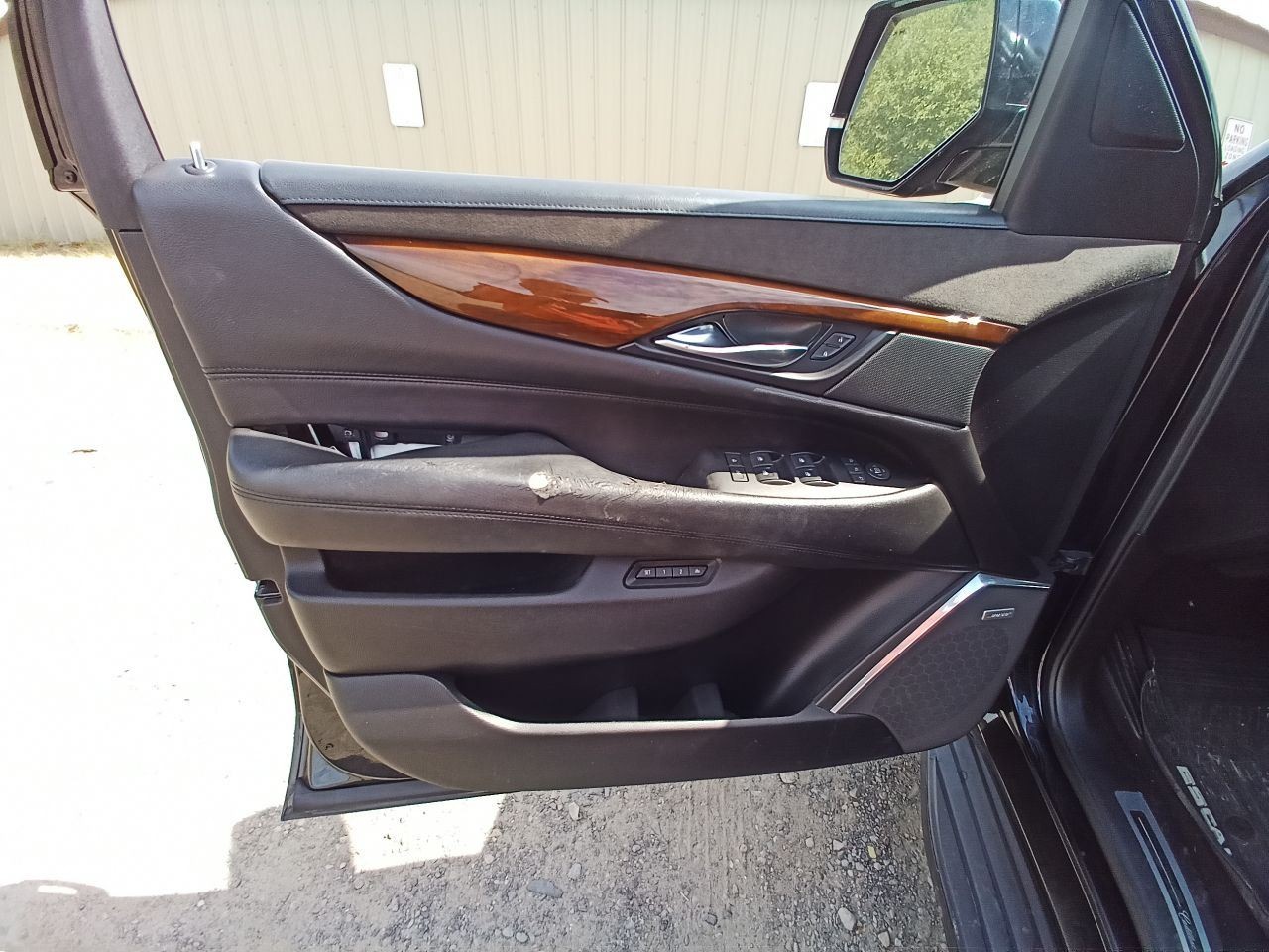 Info-GPS-TV Screen Display & Control Panel from 2017 Cadillac Escalade 12266262