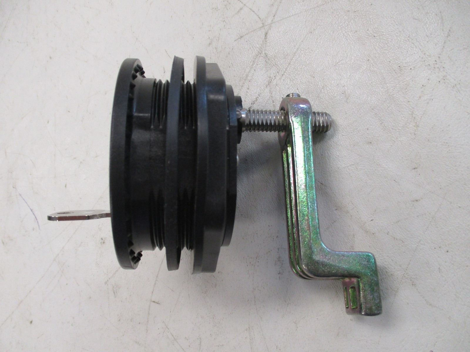 WHITECAP 3" T - STYLE LOCKING LATCH W/ KEY BLACK & CHROME S-9415B MARINE BOAT