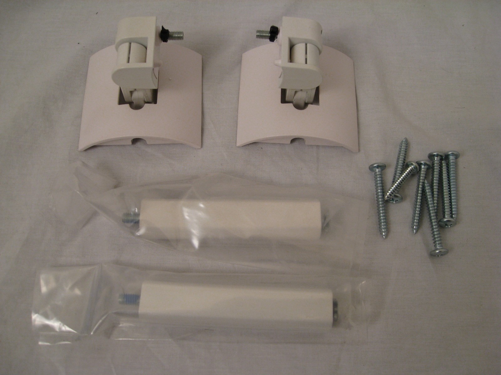 2x White Bose UB-20 Wall Ceiling Brackets For Double or Single Cube Speakers OEM