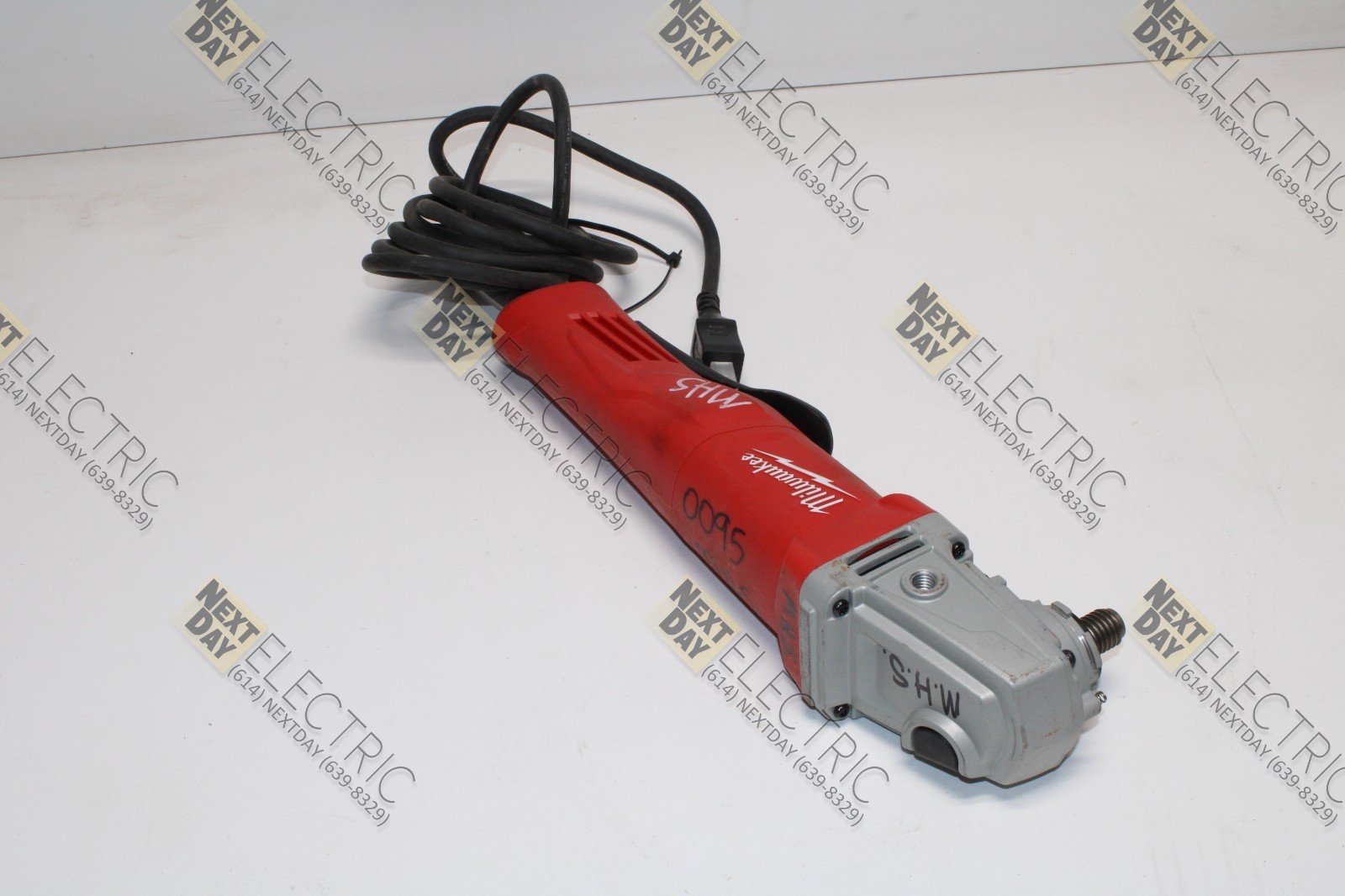 Milwaukee, 6141-31, 4.5" 4 1/2" Grinder 120v 11a (we think they are new)