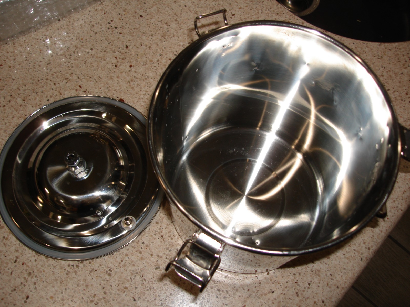 BATTERY/PORTABLE Electric Cow Goat Milking Machine 3L Stainless Steel NEW!