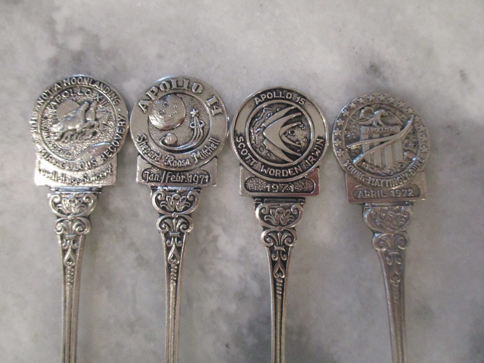 APOLLO SKYLAB MISSION SOUVENIR SPOONS SET(18) +STERLING APOLLO 11 ENAMEL-HOLLAND