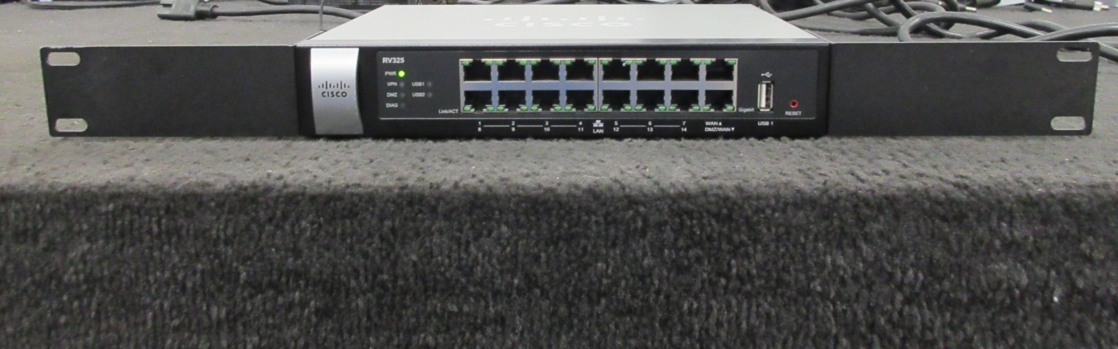 Cisco RV325 1000Mbps Dual WAN Gigabit VPN 16 Port Router