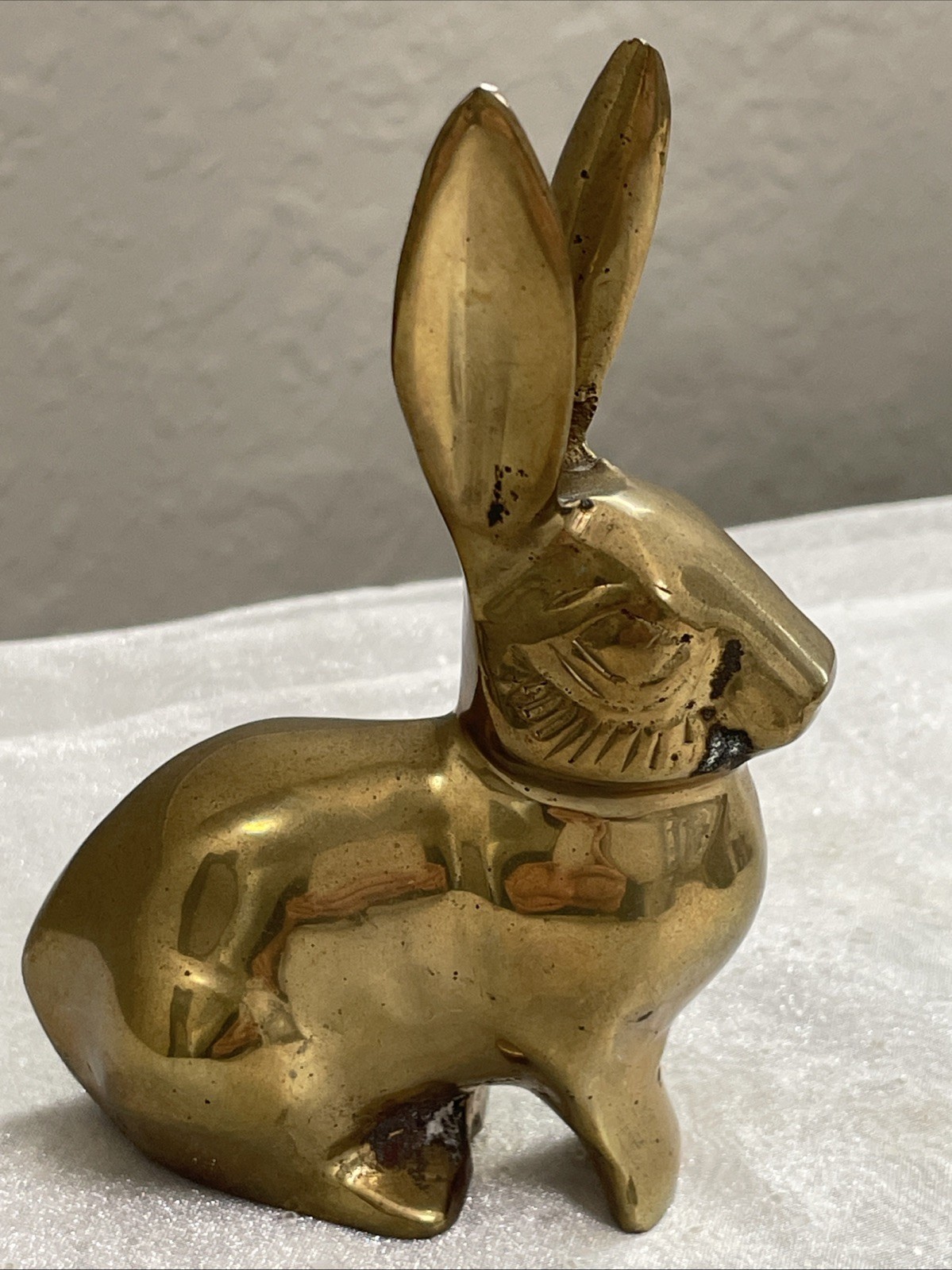 VTG Solid Brass Bunny Rabbit Figurine Paperweight ~Long Ear ~ India 3”Lx4.25”H