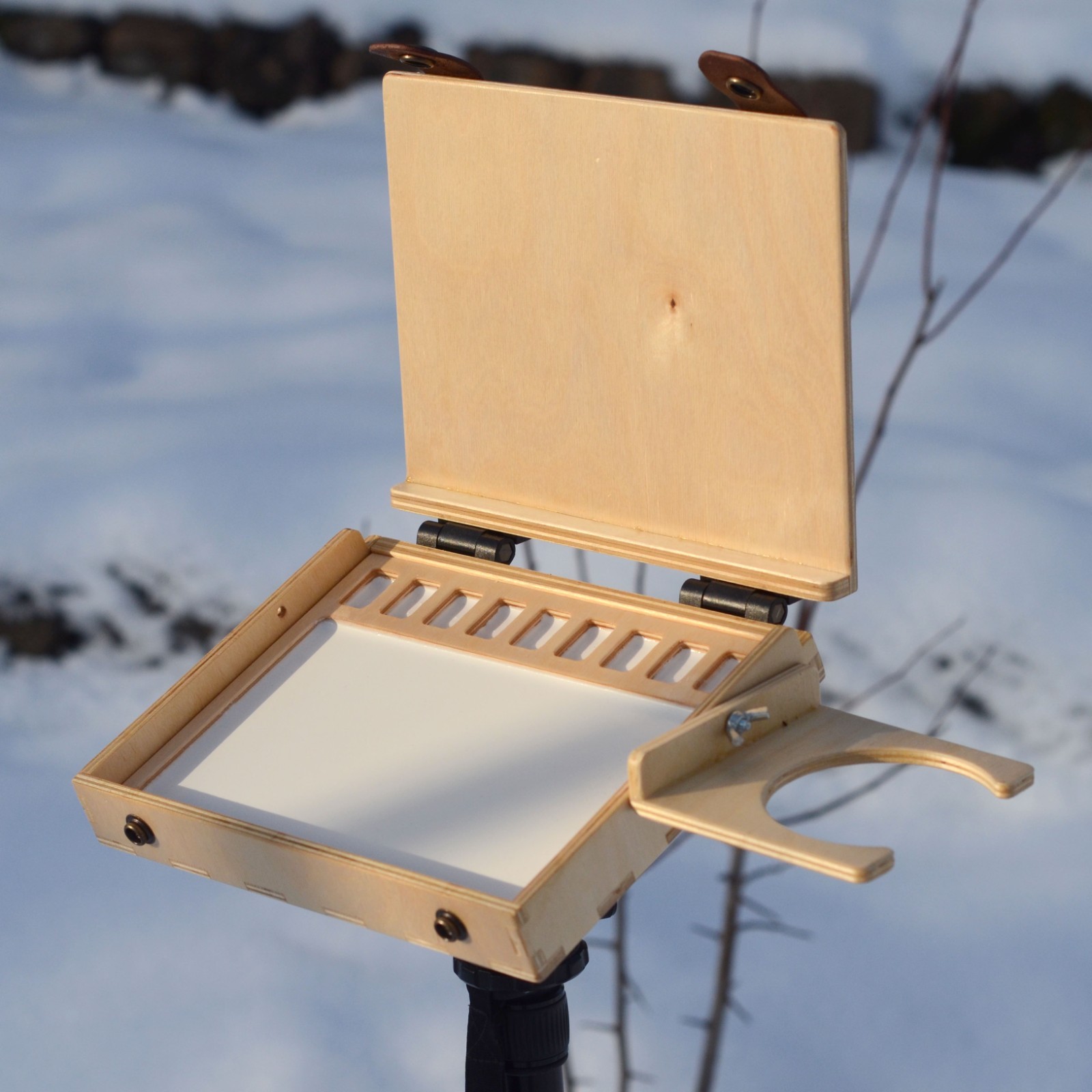 Martlet designer pochade box for watercolor sketching, for 6x8 paper size