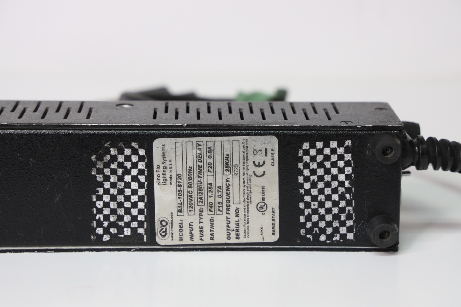 Kino Flo FIX-241 2ft 1-Bank Light w/ BAL-105 Ballast & Cable – Tested