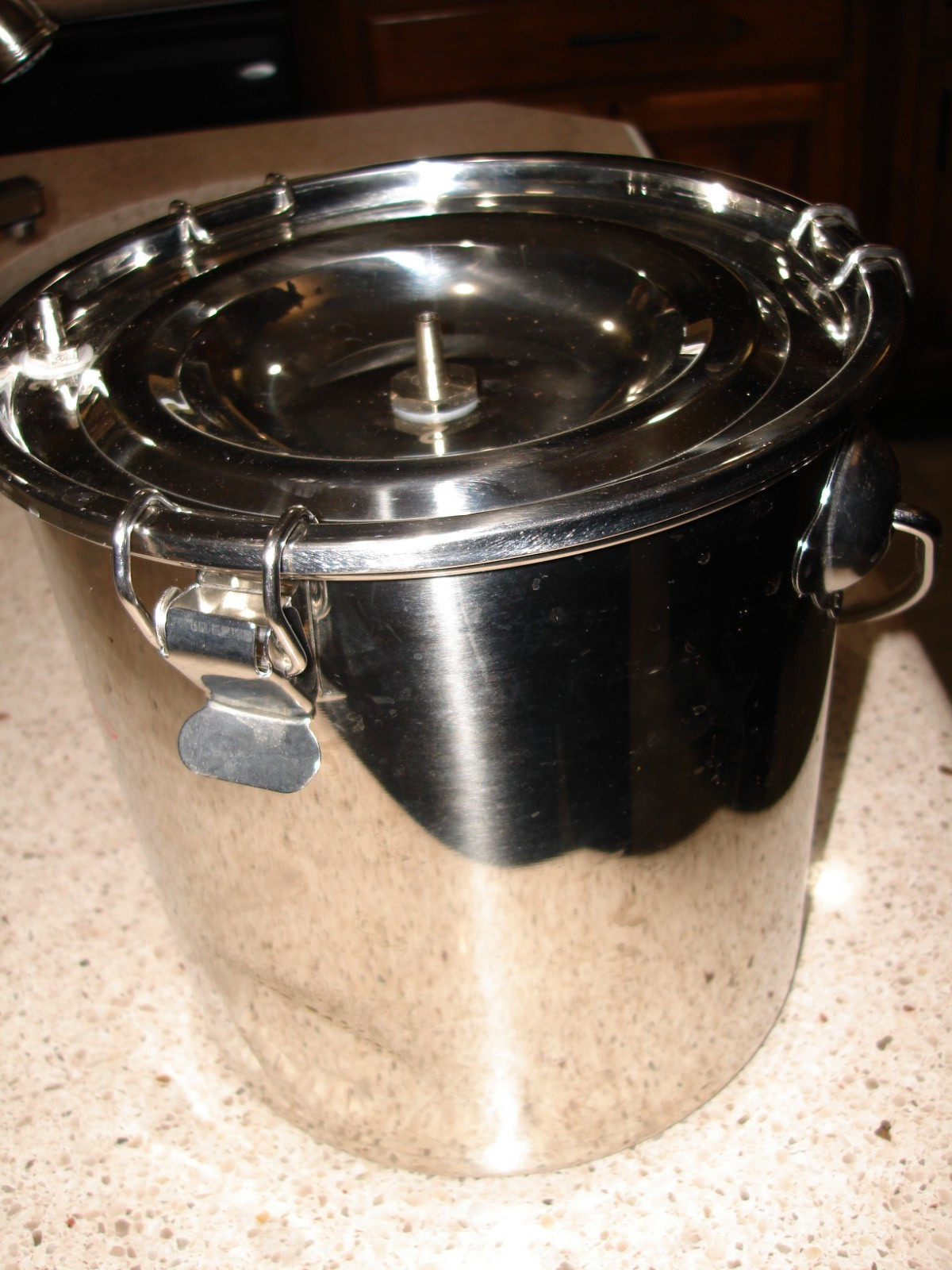 BATTERY/PORTABLE Electric Cow Goat Milking Machine 3L Stainless Steel NEW!