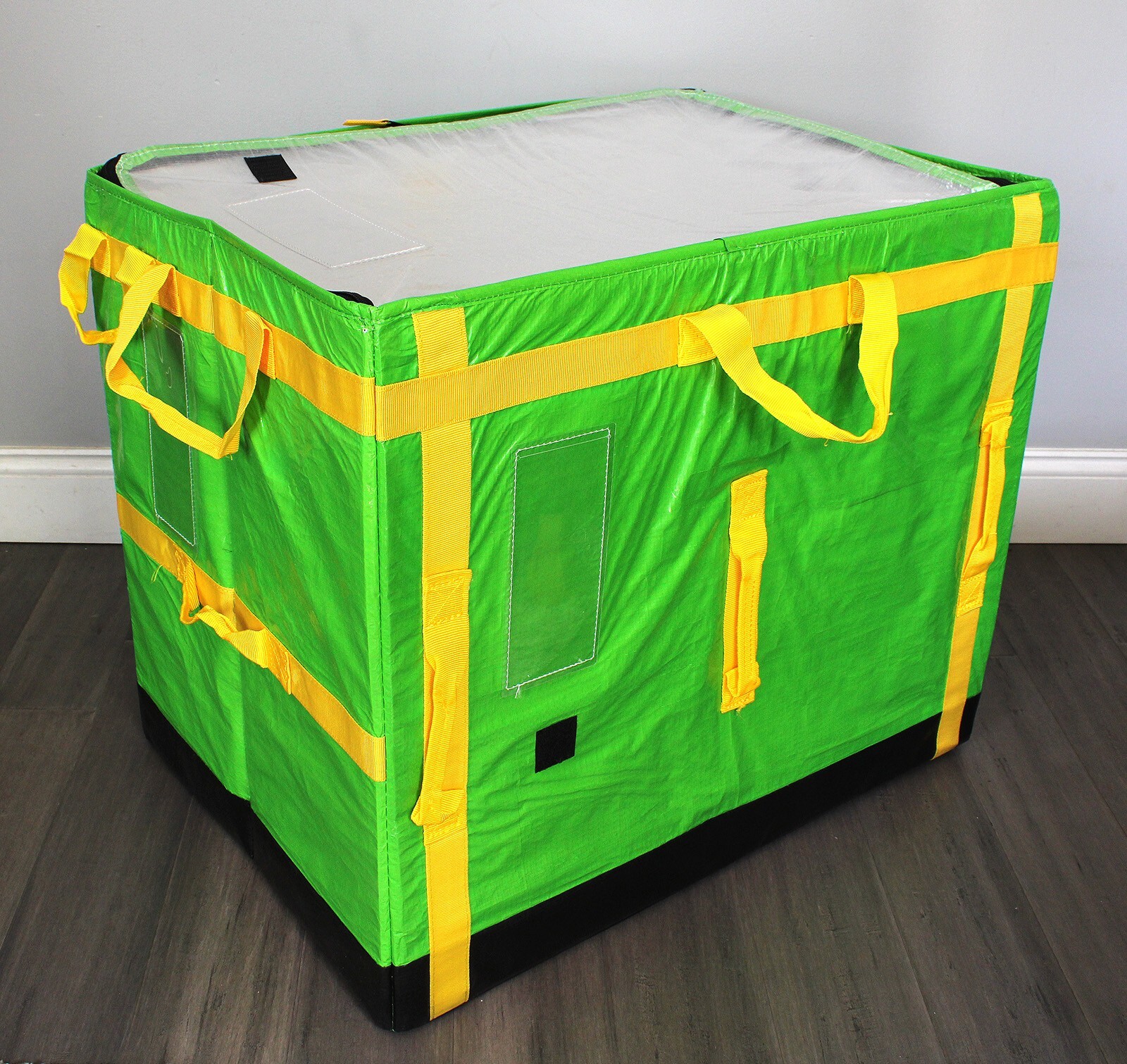 Green Amazon Courier Tote Storage Bag Large - Clean - Very Good Condition