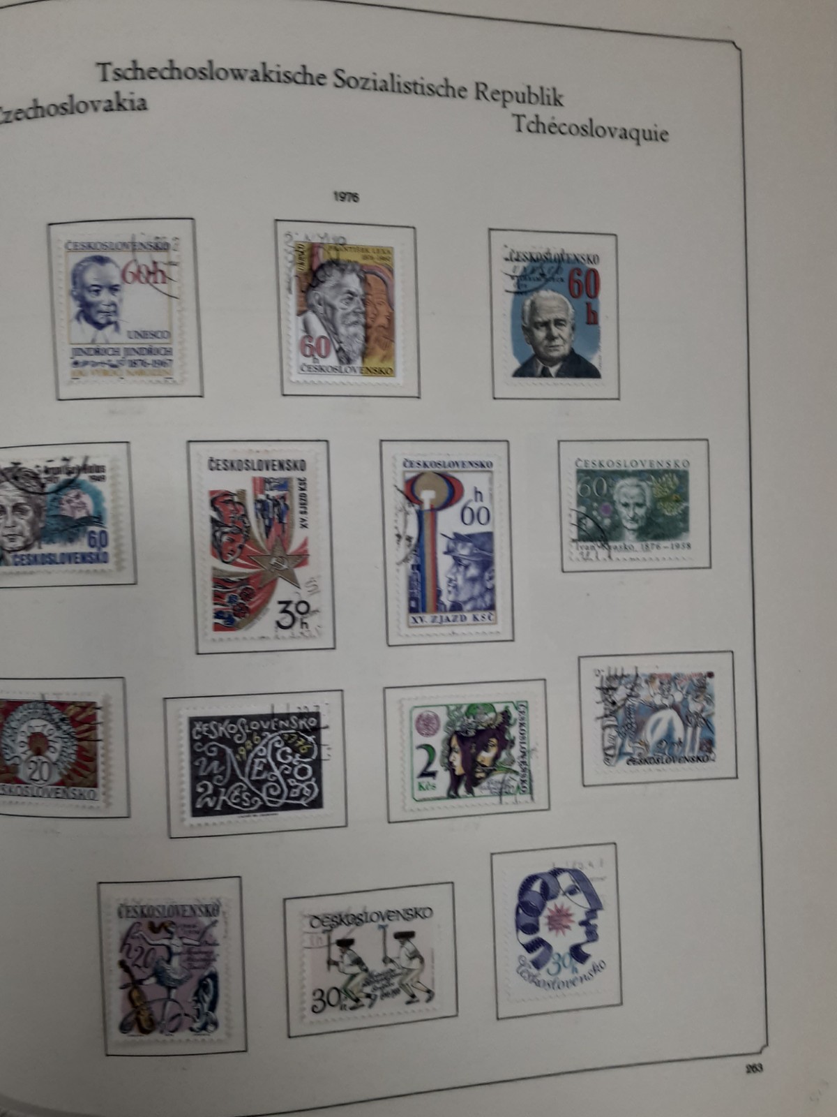 1968-1987 Czechoslovakia Soviet Socialist Republic Abria Album 1,000 + stamps