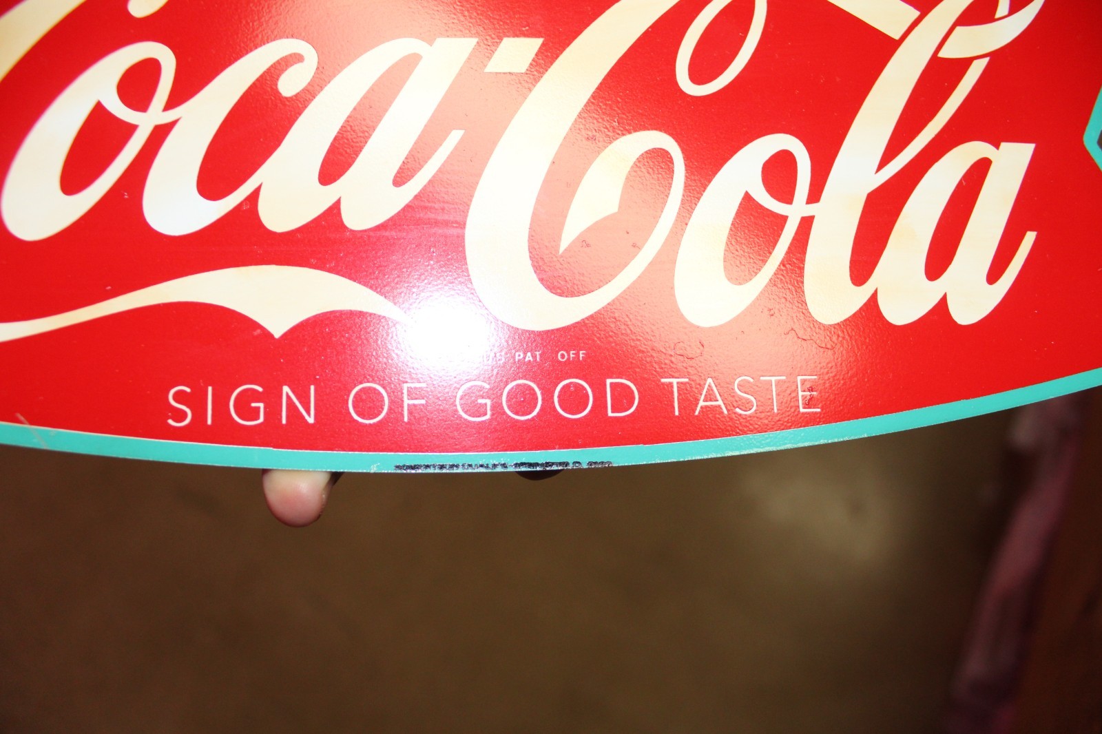 RARE 1950s DRINK COCA COLA TEAL BORDER FISHTAIL PAINTED METAL DEALER SIGN SODA