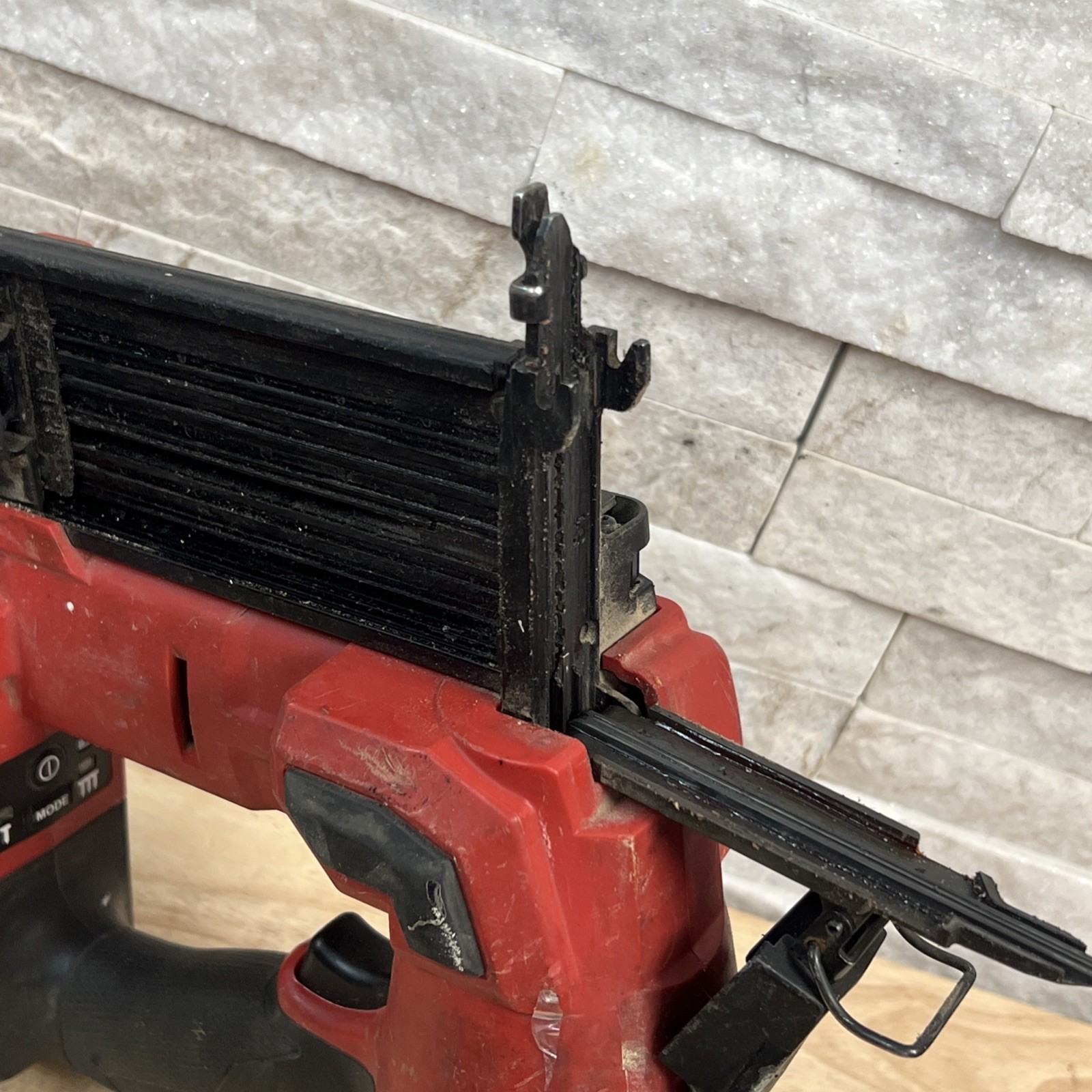 Milwauke 2746-20 M18 FUEL 18 Gauge Brad Nailer - FOR PARTS OR REPAIR