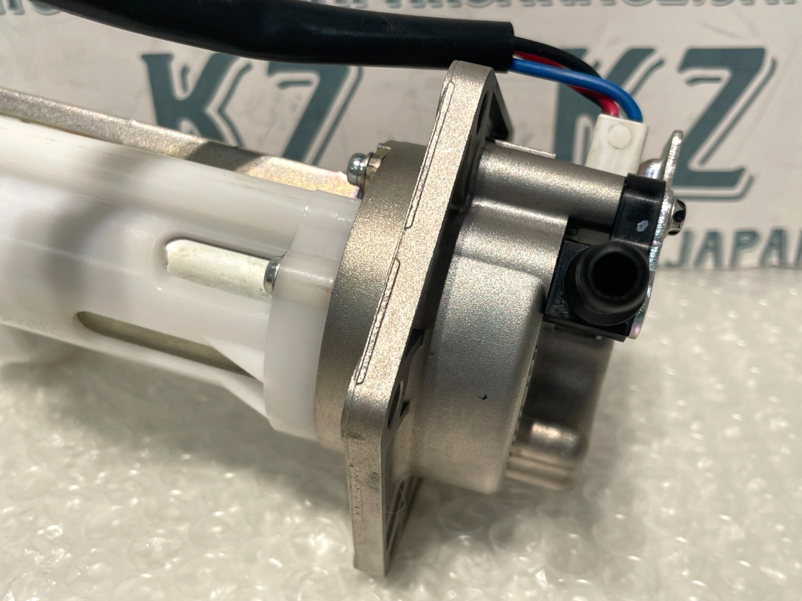 KAWASAKI GENUINE FUEL PUMP NEW 49040-0026 VERSYS 650 NINJA 650R 2006 - 2014 USED