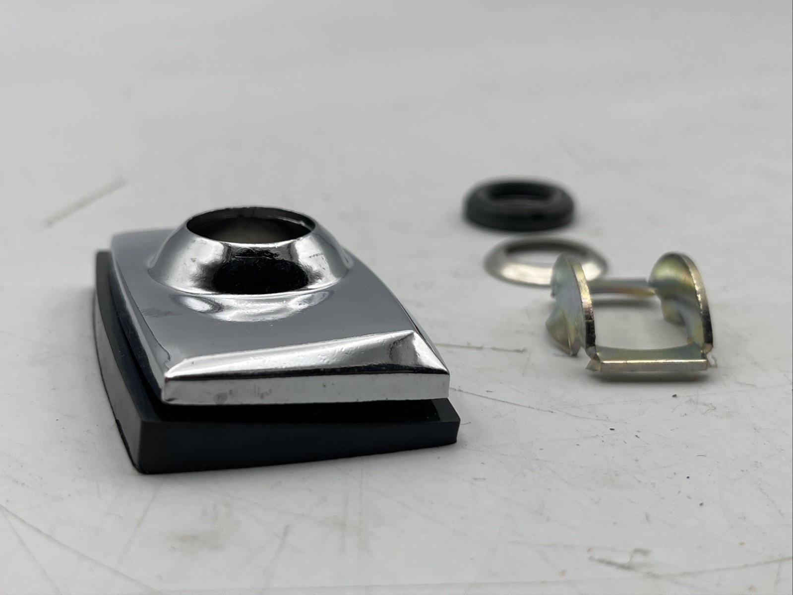 NEW Replacement Rectangular Base Antenna for Select 1965-1998 Ford