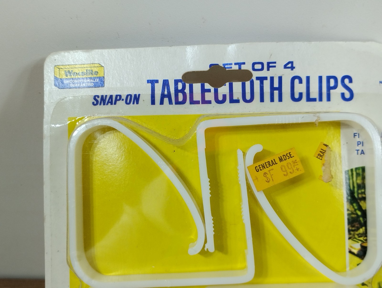 NEW WEVOLITE TABLECLOTH CLAMPS VINTAGE 80s Camping Pack of 4