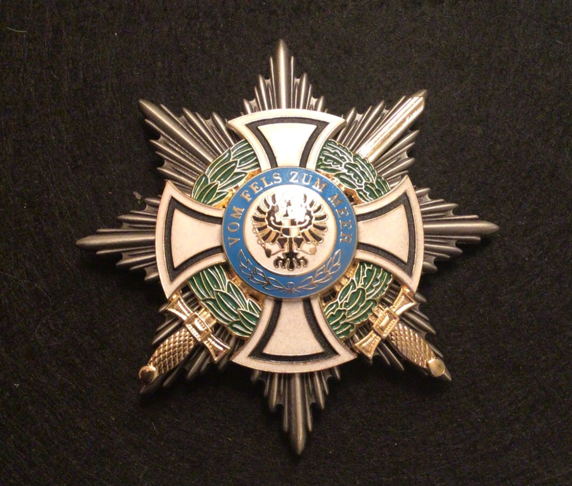 GERMAN / PRUSSIA MEDAL ROYAL HOUSE OF  HOHENZOLLERN COMMANDER - STAR