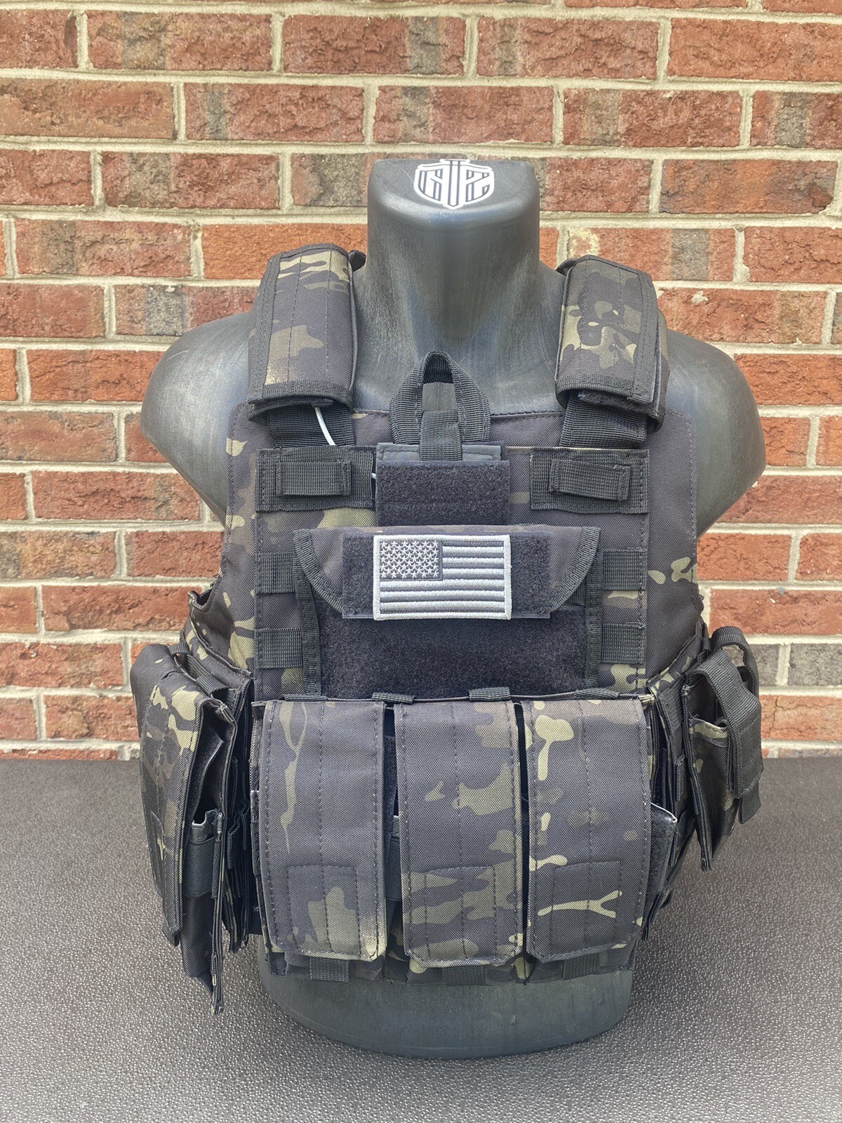 Black Multicam Tactical Vest Plate Carrier With Plates- 2 8x10 curved Plates