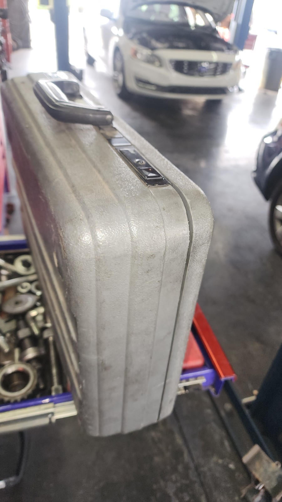 FLUKE 98 SCOPEMETER Series ii With Case and Cables Great Condition