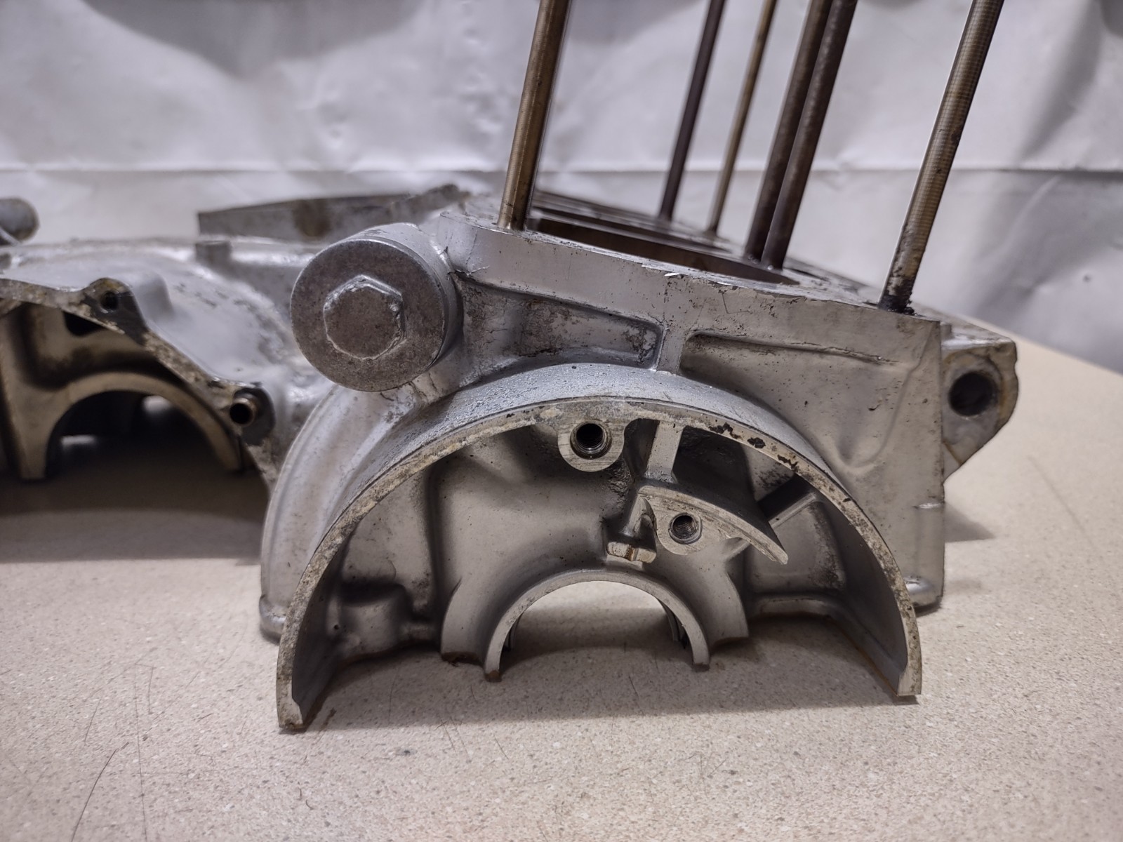 1974 Honda CB 750 CB750 Upper Engine Case Crankcase #325.2-80