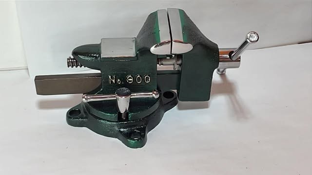 RESTORED No. 900 Vise, Littlestown Howe & Fdry Co., USA