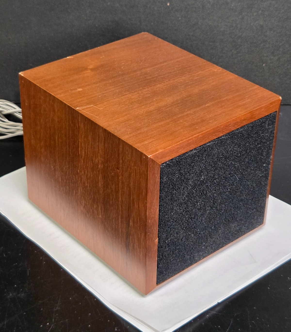 KLH Model 200 AM FM Clock Radio Auxiliary Remote Speaker ONLY VTG Nice Shape