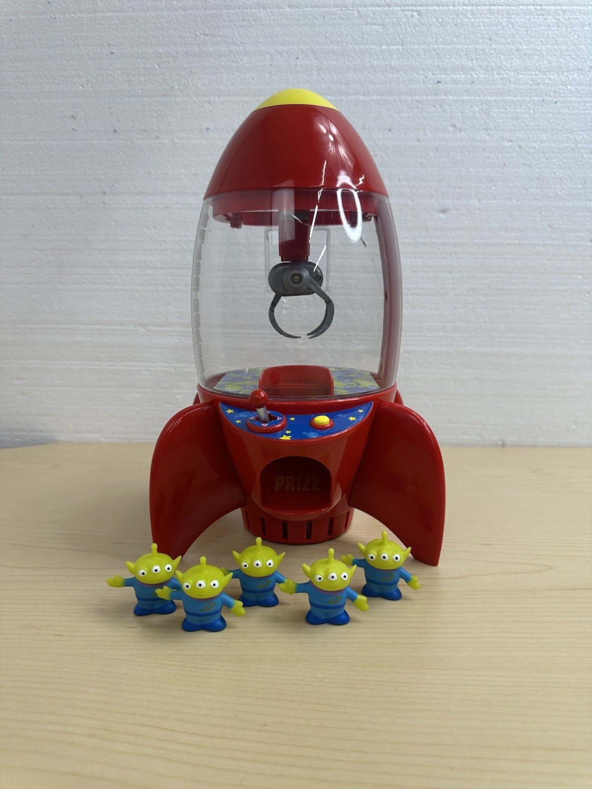 Disney Pixar Toy Story Pizza Planet Space Crane Claw Machine with Aliens Works!