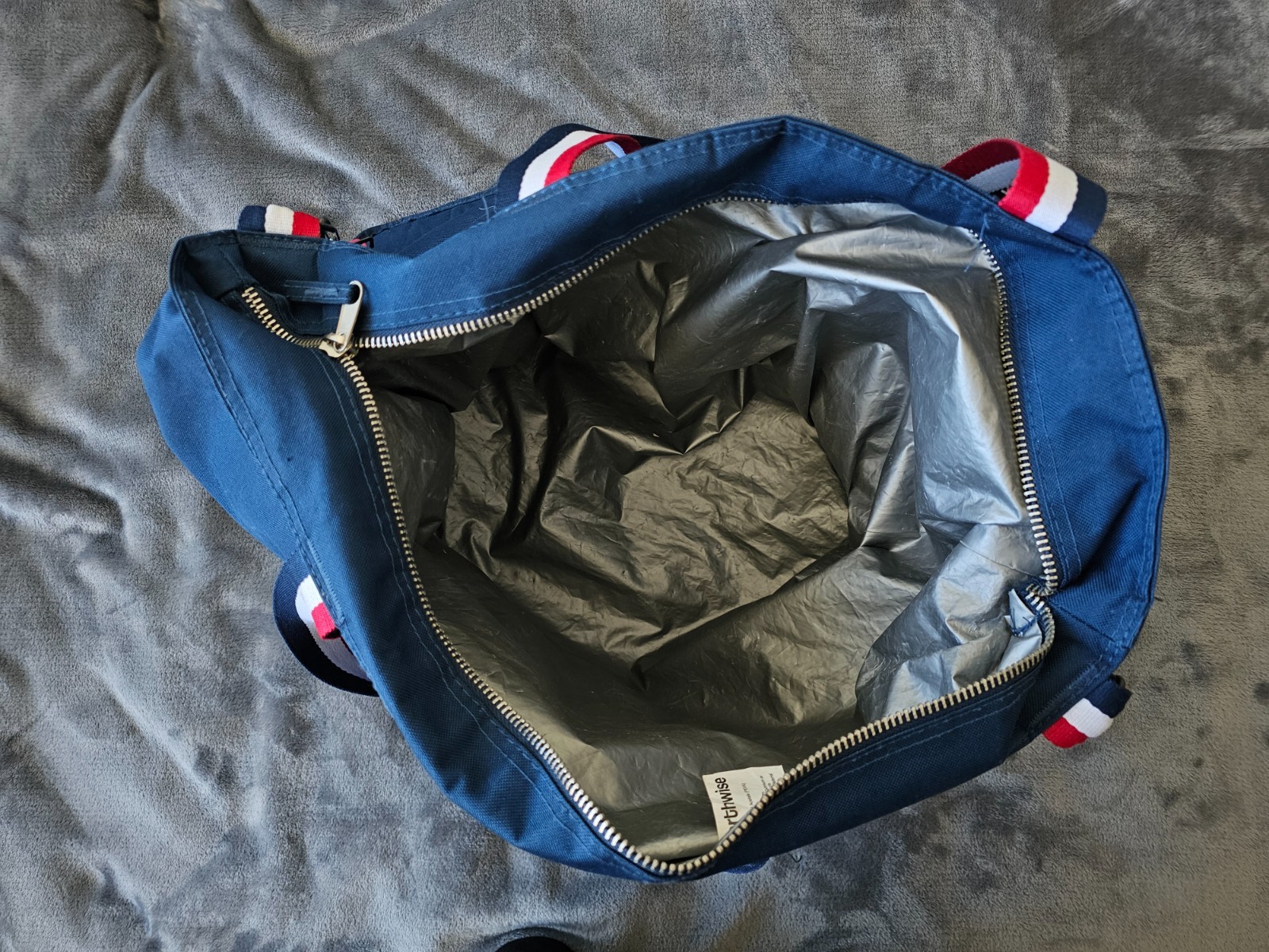 Erewhon Insulated Cooler Shopping Grocery Tote Bag Blue Red White Blue Strap