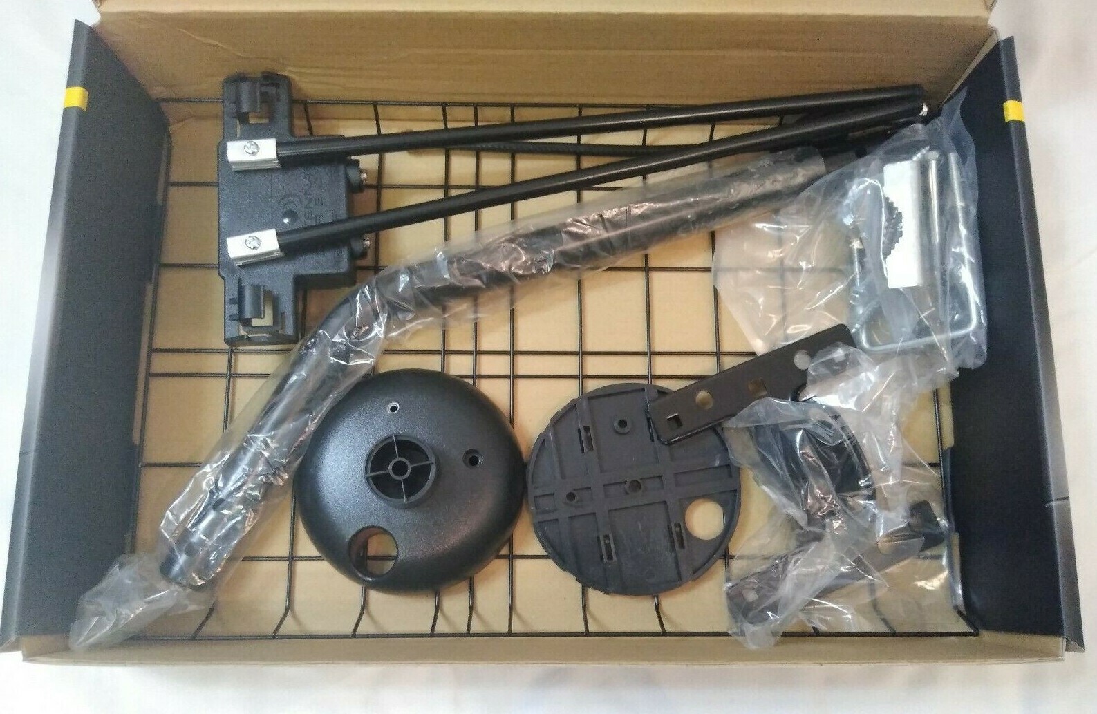 NEW ClearStream C2V-CJM Indoor/Outdoor HDTV Antenna w/ Mount 60+ Mile Range 1373