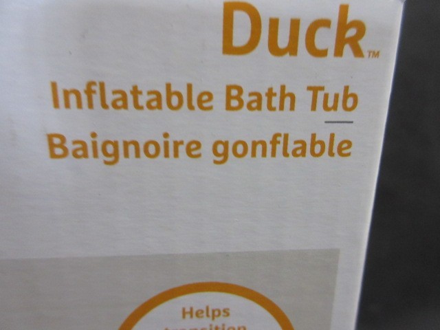 Munchkin White Hot Inflatable Duck Tub, 6-24 Month, Mint In Unopend Box!