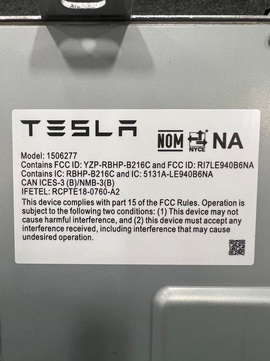 TESLA 1566786-S0-E Media Control Module For 2021-'23 Model 3. No Box*